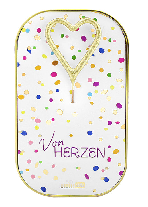 Kuchen mit Wunderkerze Von Herzen